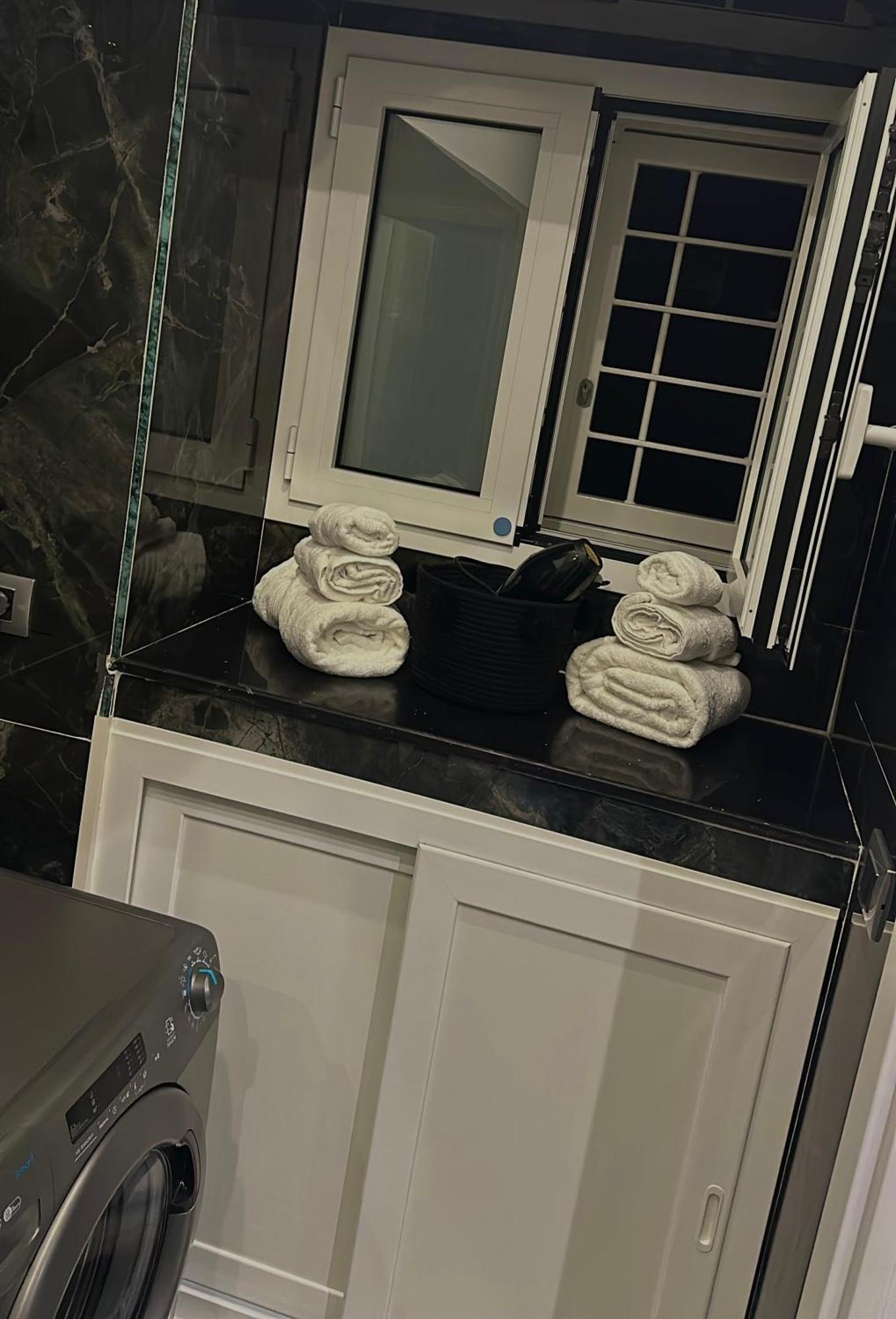 Naomi Luxury Home Catania Bagian luar foto